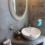بيت ضيافة George's Place إيوس خورا