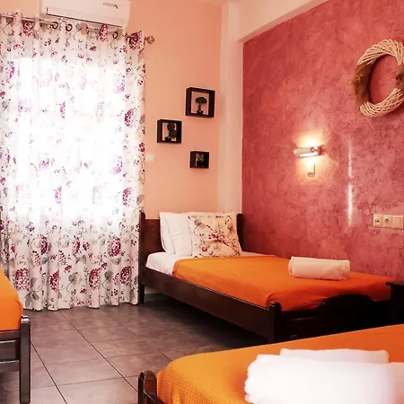 George's Place בית הארחה 3*