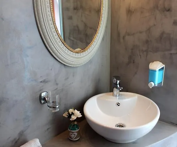 בית הארחה George's Place איוס חורה